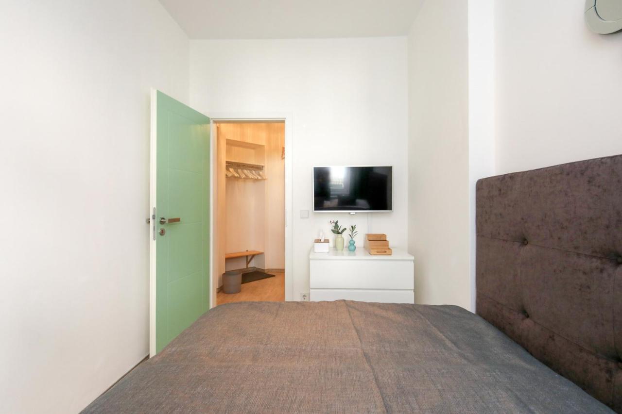 4 Personen Altbau Nahe Kurfuerstendamm - Macbeth Βερολίνο Εξωτερικό φωτογραφία